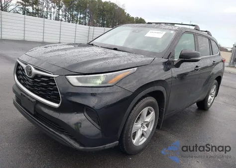 2021 Toyota Highlander L z USA, uszkodzony, nr VIN 5TDCZRBHXMS530800